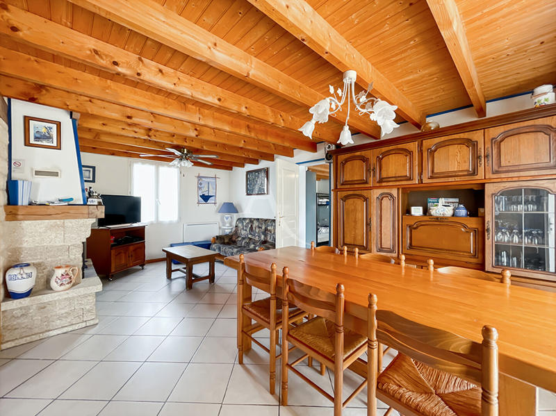 Maison - 92 m² - 4 pièces