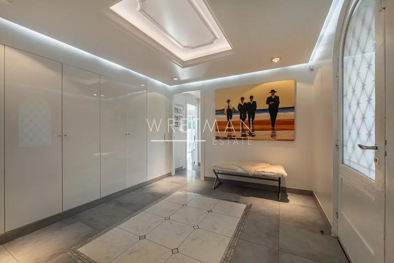 Maison - 200 m² - 6 pièces