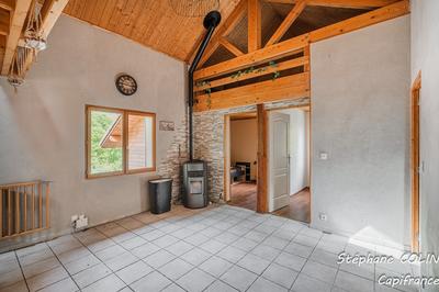Maison - 183 m² - 8 pièces
