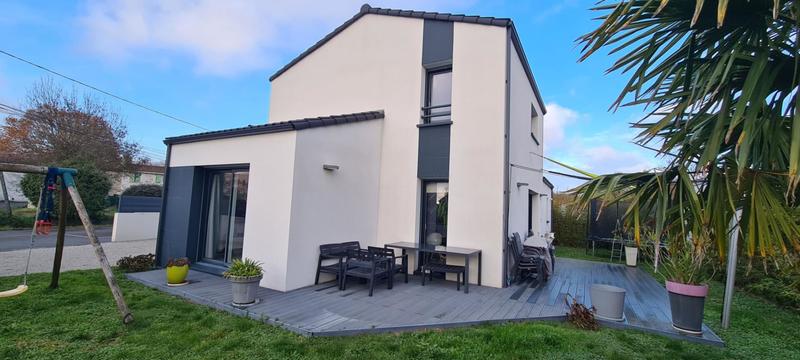 Maison - 103 m² - 5 pièces