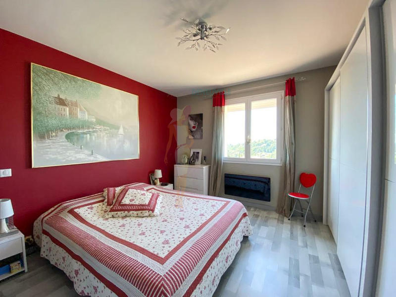 Villa - 185 m² - 6 pièces