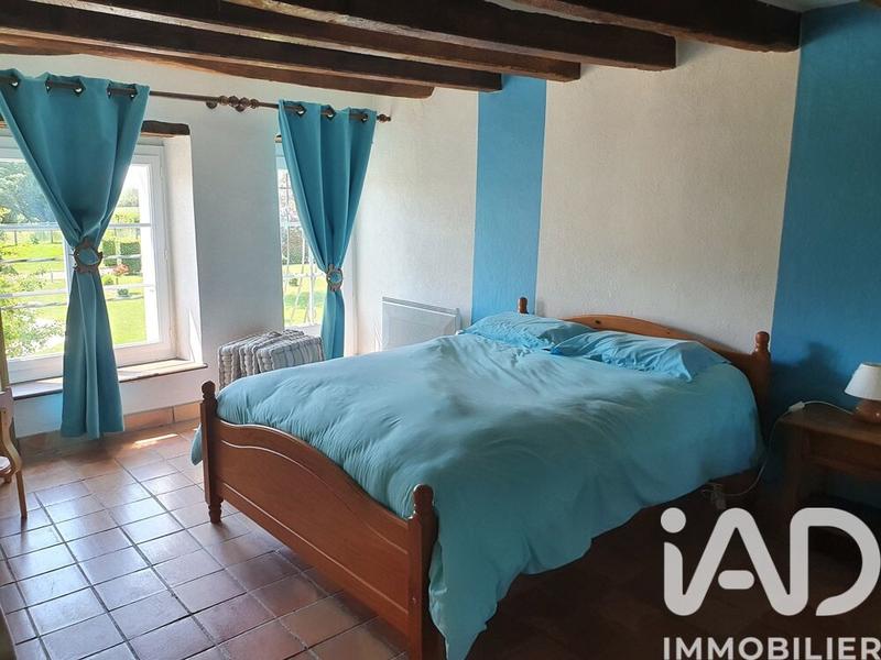 Maison - 561 m² - 35 pièces