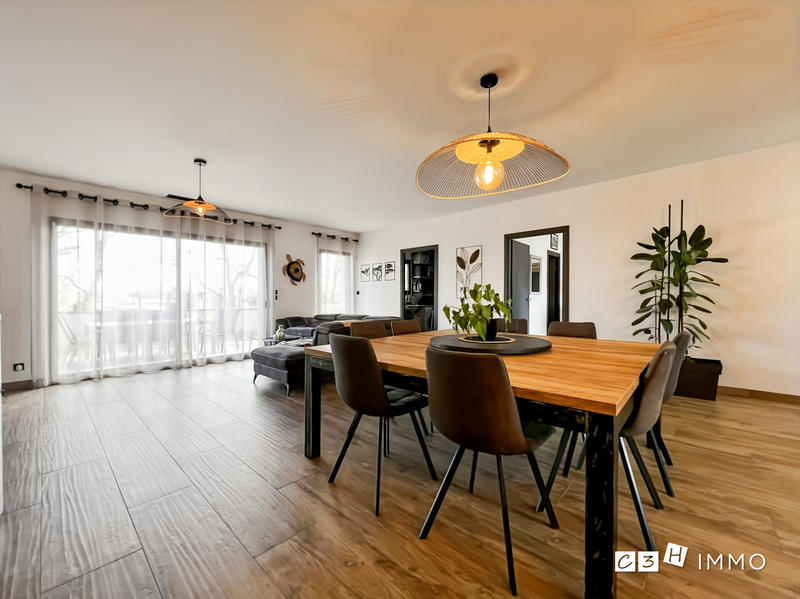 Maison contemporaine - 140 m² - 5 pièces