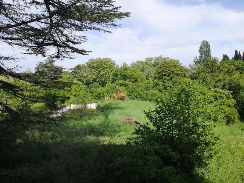 Maison - 410 m² - 8 pièces