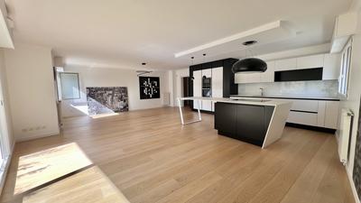 Appartement - 166 m² - 7 pièces
