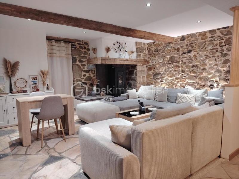 Maison de village - 87 m² - 4 pièces