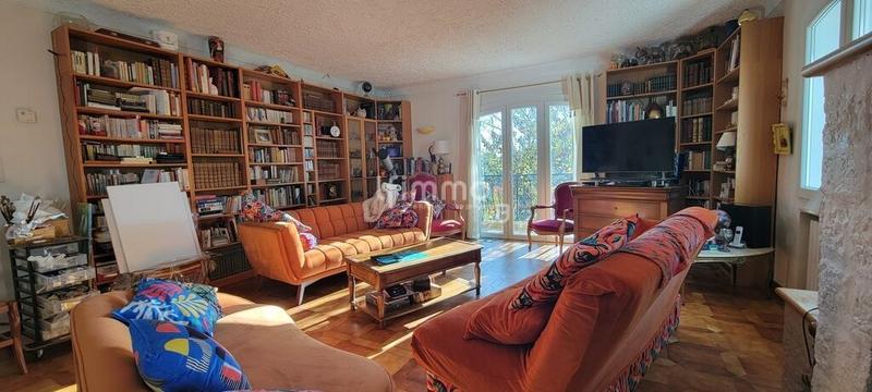 Maison - 220 m² - 7 pièces