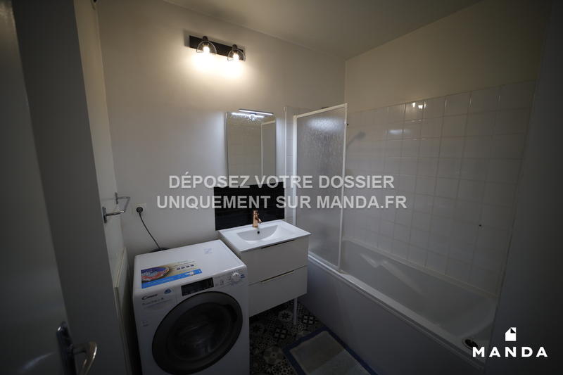 Chambre - 12 m² - 4 pièces