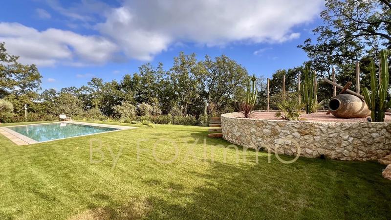 Villa - 180 m² - 6 pièces