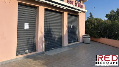 Local commercial - 200 m²