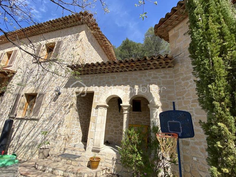 Villa - 128 m² - 5 pièces