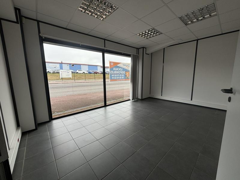 Bureau - 440 m² - 27 pièces