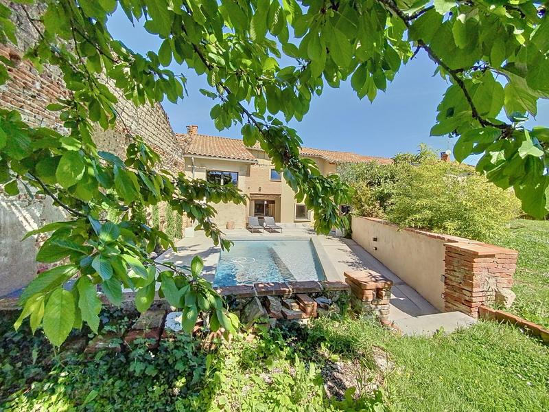 Maison - 263 m² - 7 pièces