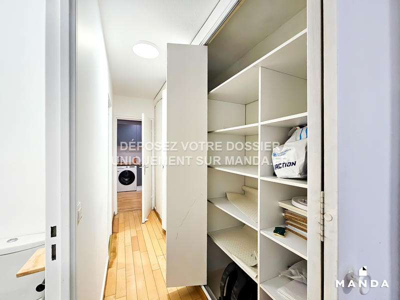 Chambre - 12 m² - 4 pièces