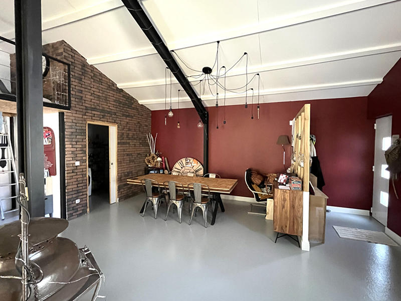 Maison - 161 m² - 5 pièces