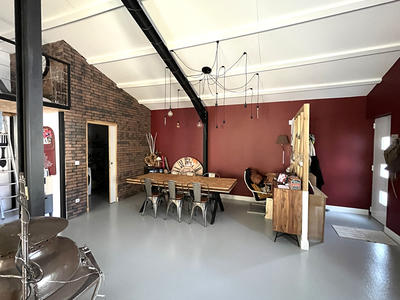 Maison - 161 m² - 5 pièces