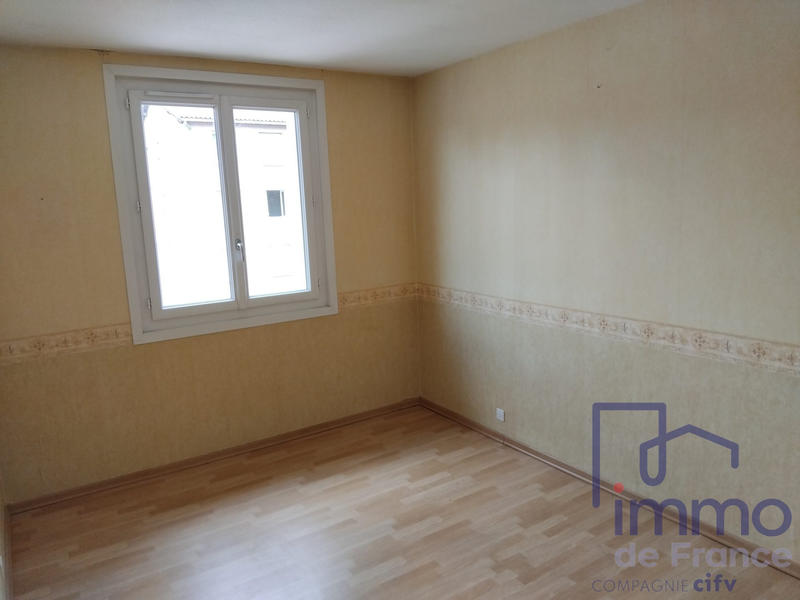 Appartement - 108 m² - 6 pièces