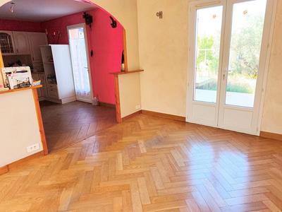 Maison - 93 m² - 4 pièces