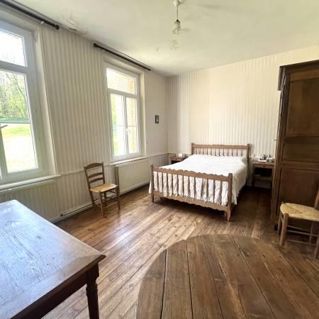 Maison - 201 m² - 9 pièces