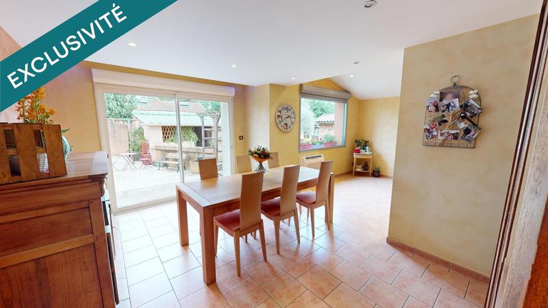 Maison - 220 m² - 7 pièces