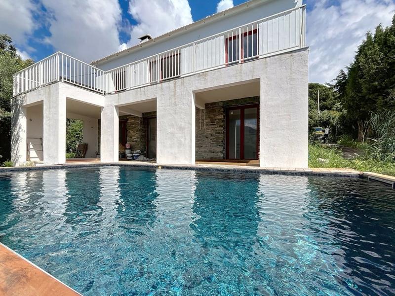 Villa - 200 m² - 9 pièces