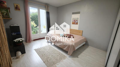 Maison traditionnelle - 93 m² - 4 pièces