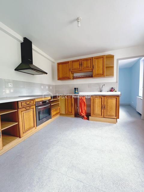 Immeuble - 145 m² - 10 pièces