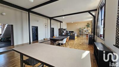Loft - 243 m² - 5 pièces