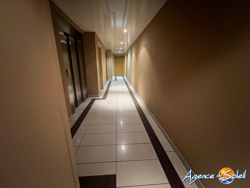 Appartement - 77 m² - 3 pièces