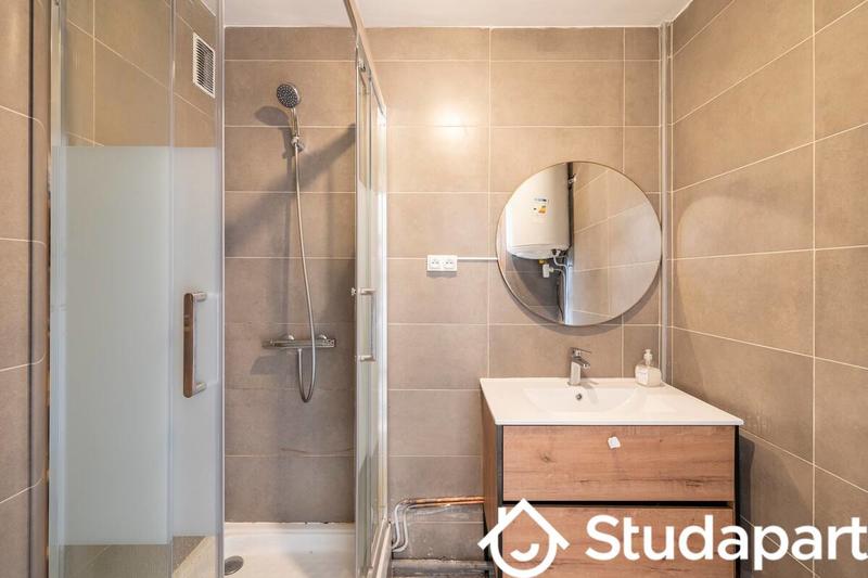 Chambre - 9 m² - 1 pièce