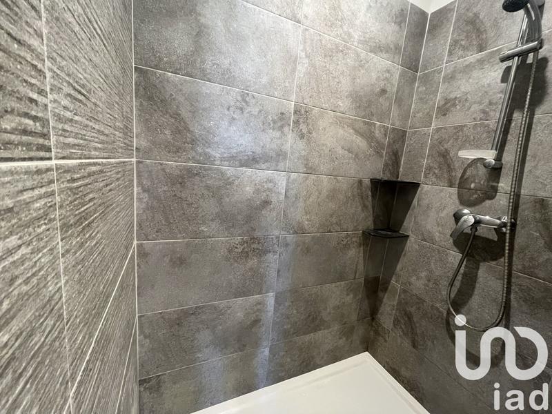 Maison - 180 m² - 7 pièces