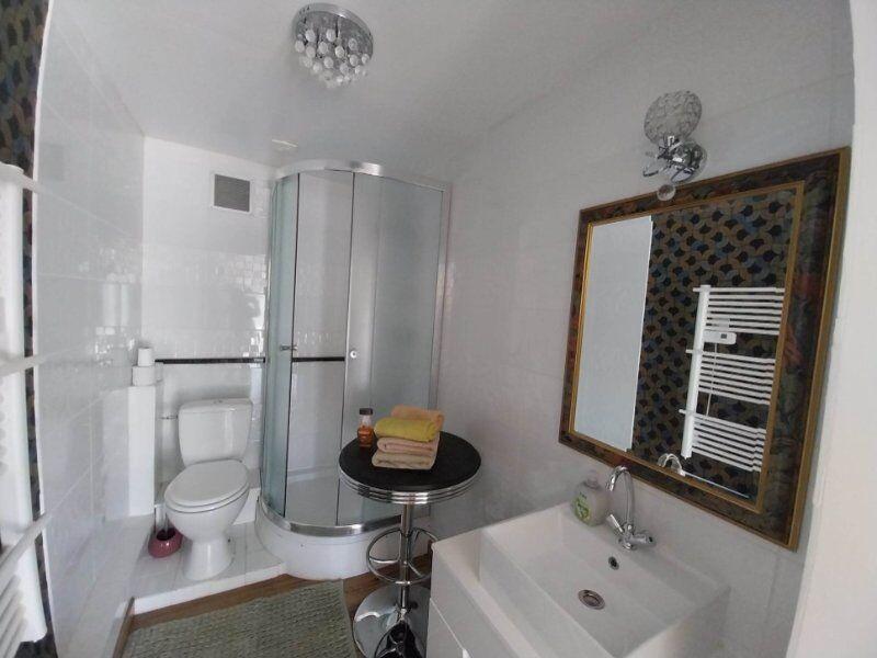 Immeuble - 2 100 m²