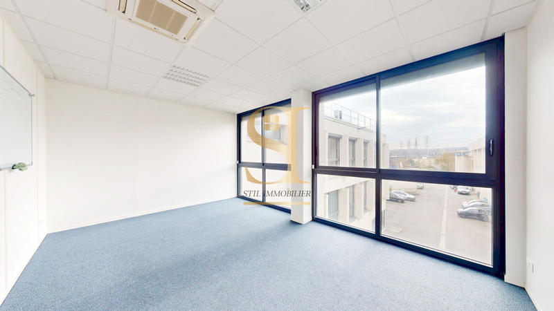 Bureau - 490 m² - 13 pièces