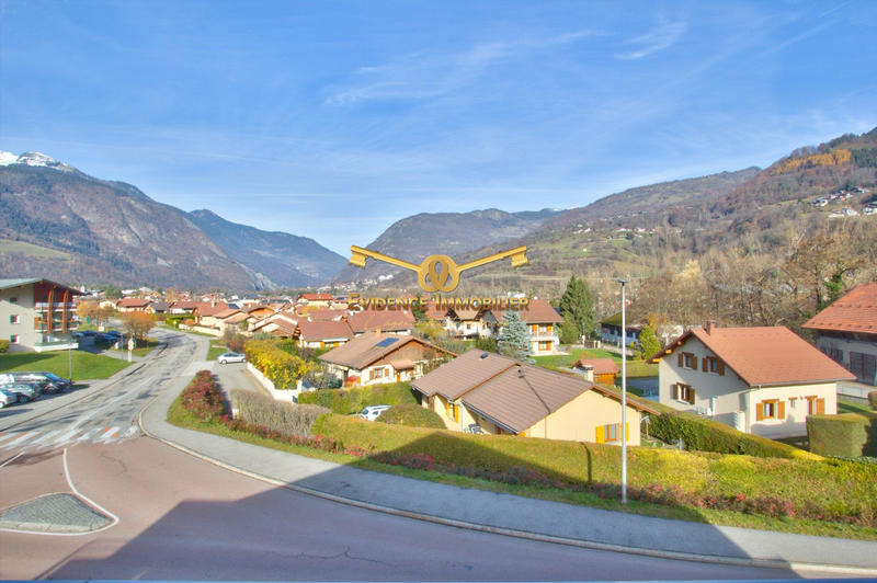 Appartement - 105 m² - 4 pièces