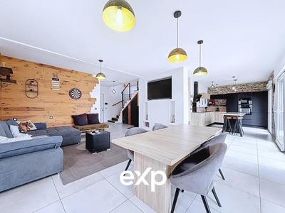 Maison - 151 m² - 6 pièces