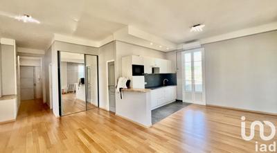 Appartement - 86 m² - 3 pièces