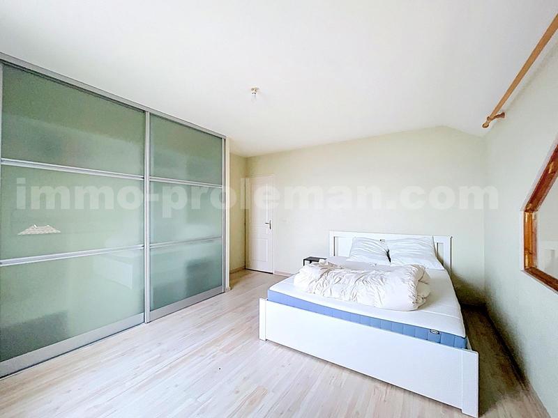 Maison - 196 m² - 7 pièces