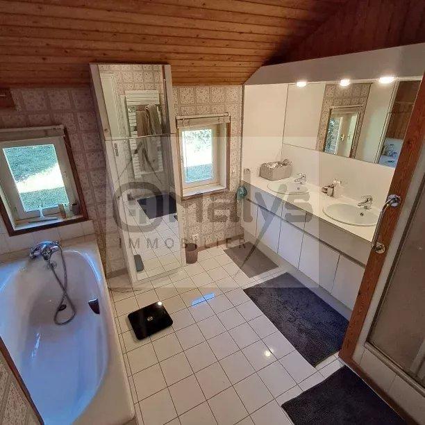 Maison - 175 m² - 7 pièces