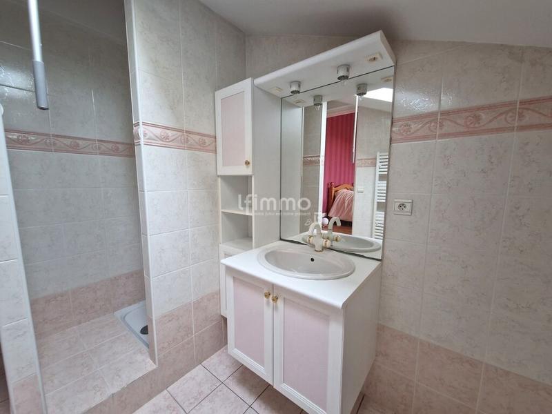 Maison - 194 m² - 7 pièces