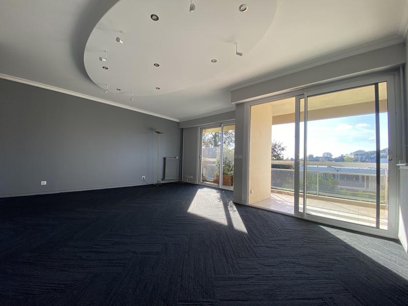 Appartement - 130 m² - 5 pièces