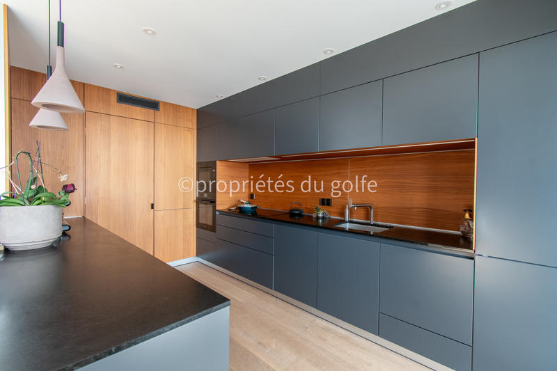 Appartement - 130 m² - 4 pièces