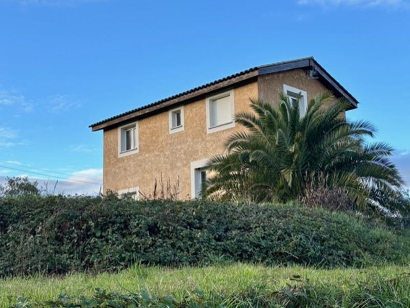 Maison - 105 m² - 4 pièces