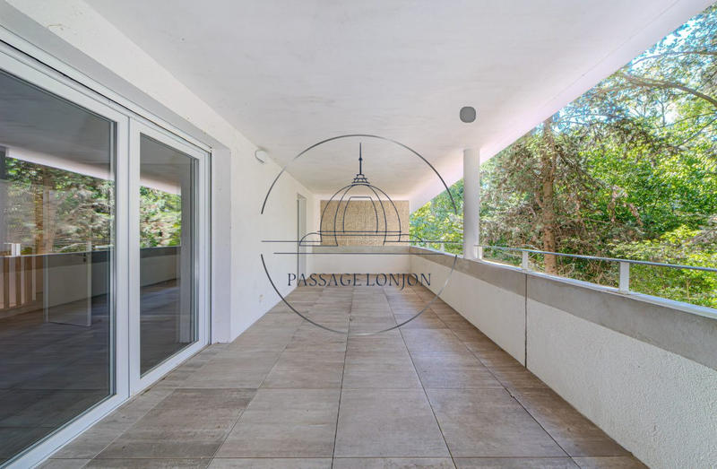 Appartement - 95 m² - 4 pièces