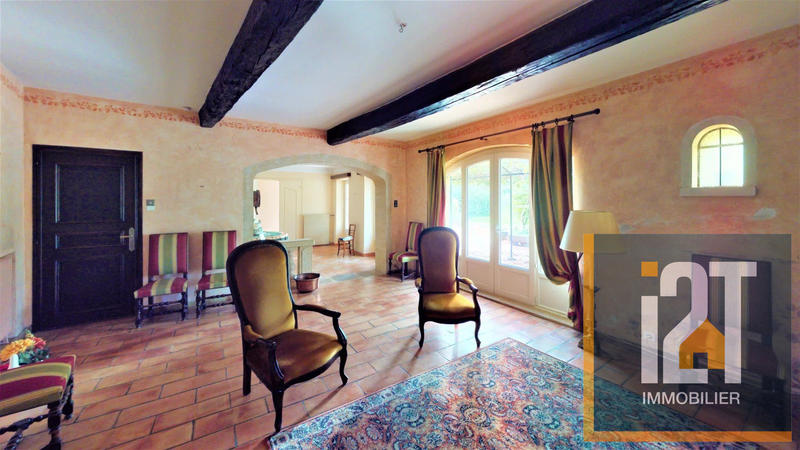 Mas - 220 m² - 7 pièces