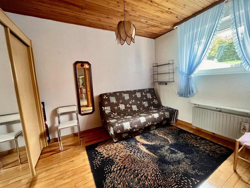 Maison - 215 m² - 12 pièces