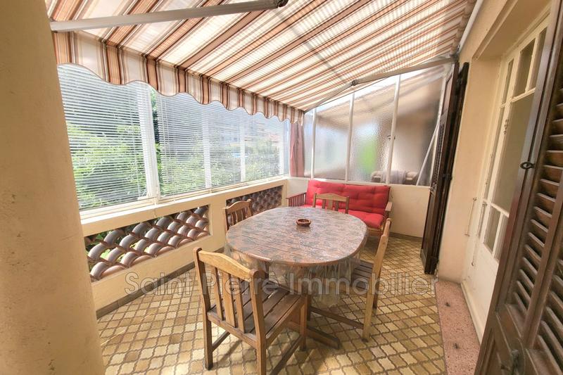 Maison - 305 m² - 6 pièces