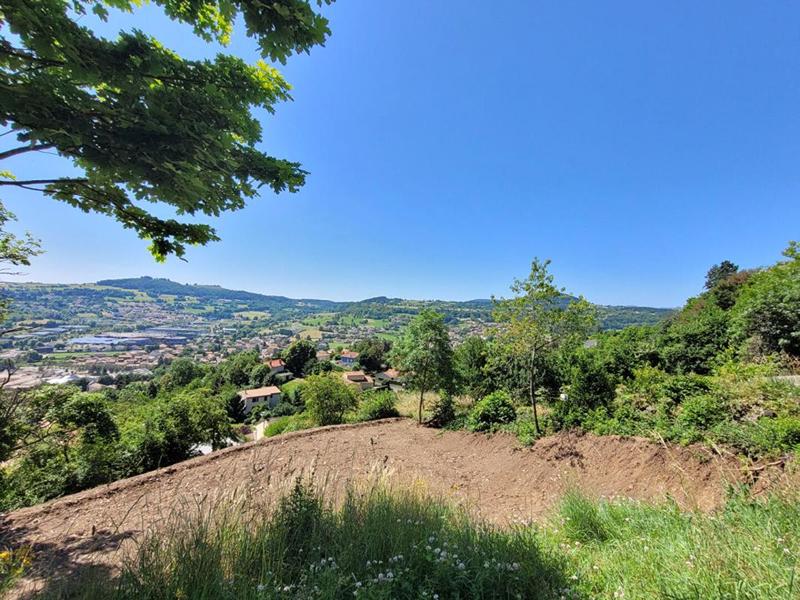 Terrain constructible - 2 402 m²