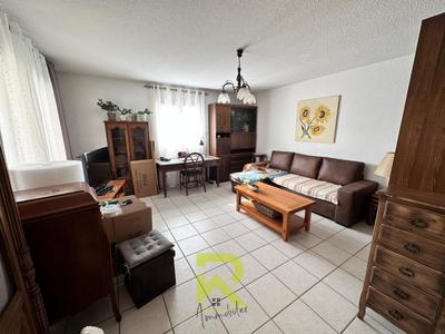 Maison - 90 m² - 3 pièces