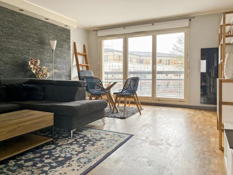 Appartement - 84 m² - 4 pièces