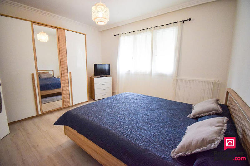 Appartement - 93 m² - 3 pièces